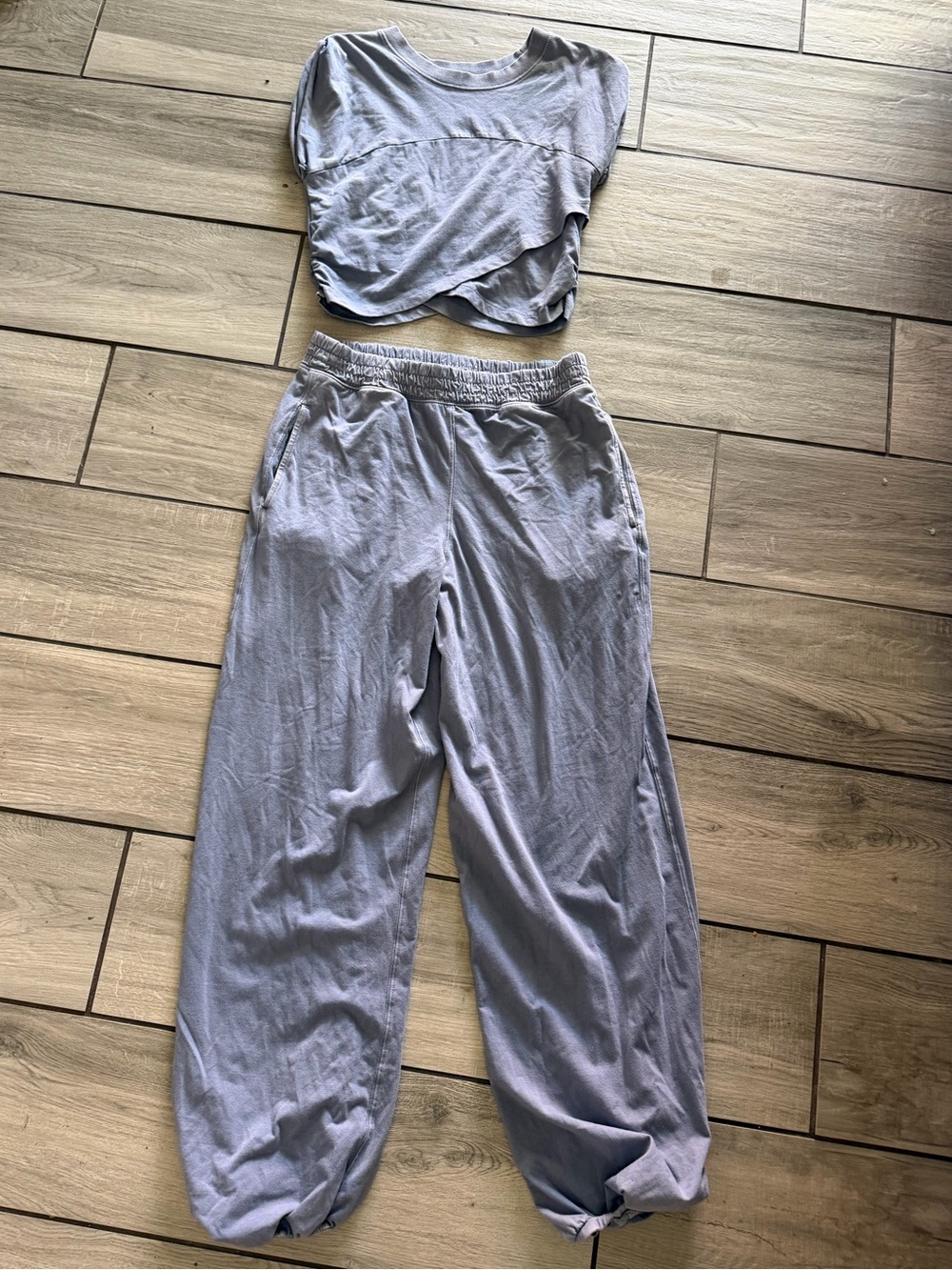 FP Movement Crew Neck Cropped Muscle Tee & High-Rise Waist Pant Set M - Picture 2 of 4